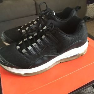 Air Jordan Air Max Basketball Sneakers Men’s 11.5